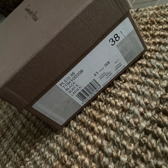 NWT Gianvito Rossi Plexi Pumps 85mm - Picture 6 of 13